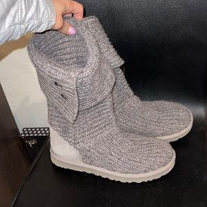 Grey sweater uggs